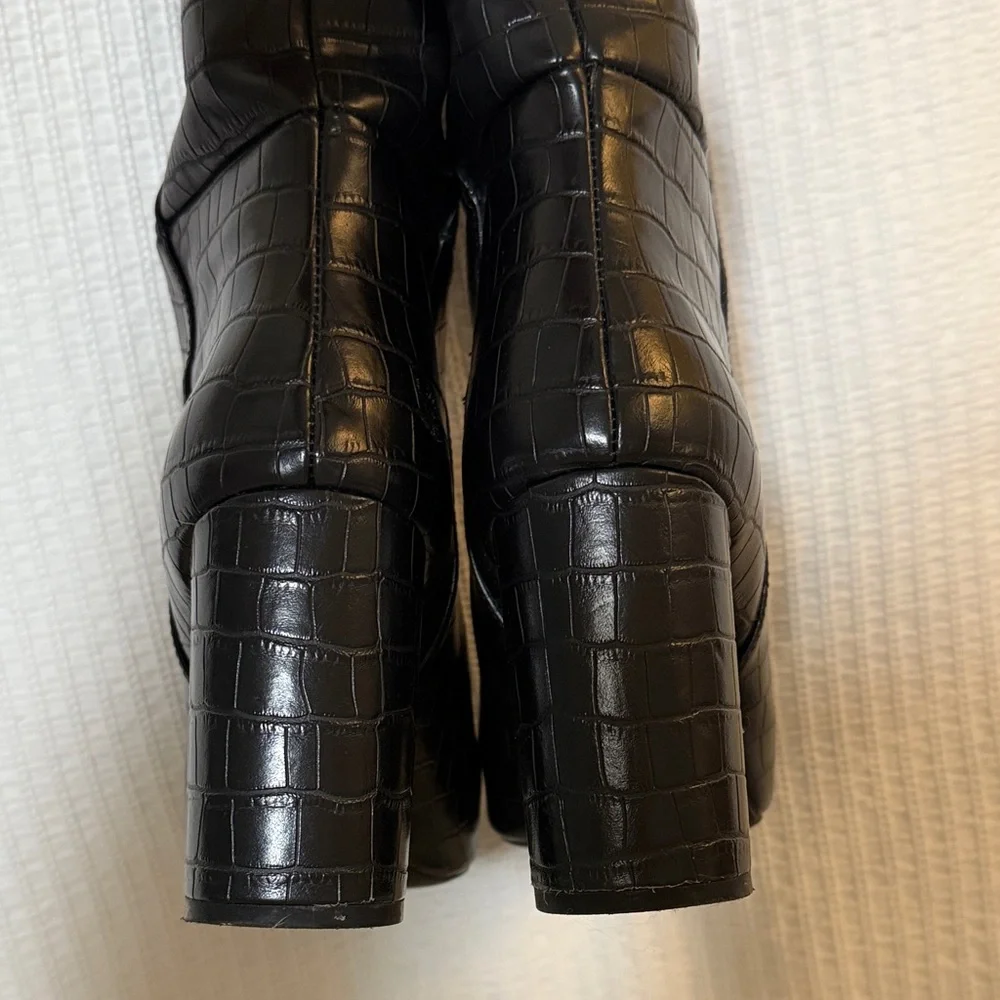H&M Black Croc-Patterned Heeled Boots - Picture 5 of 6